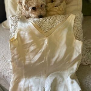 Ann Taylor Cream Sleeveless v neck camisole top